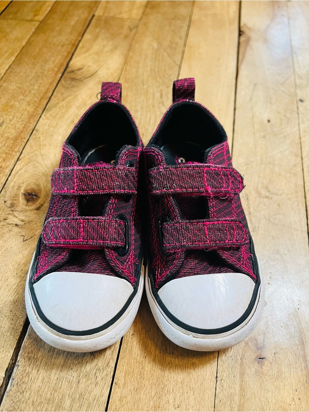CONVERSE Pink Velcro Canvas Sneakers